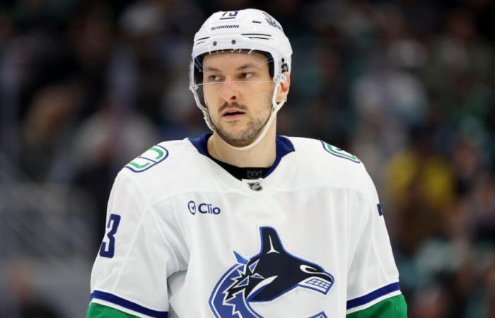 NHL: Vincent Desharnais gets his head above water in Vancouver