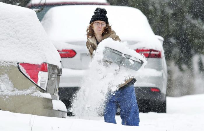 The 2025 Golden Globes’ biggest winners, heavy snow heads for mid-Atlantic, and the Detroit Lions take No. 1 seed in NFL playoffs