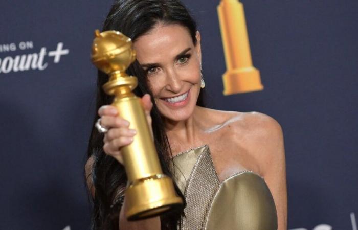 Demi Moore receives her first career Golden Globe and her family’s reactions are truly touching