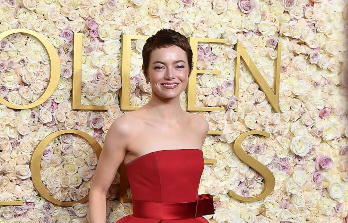 Emma Stone cuts it all off: the actress reveals her Pixie cut at the Golden Globes