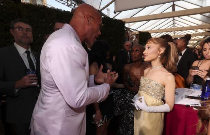 Every Celebrity Photobombed Ariana Grande and Cynthia Erivo at the 2025 Golden Globes!