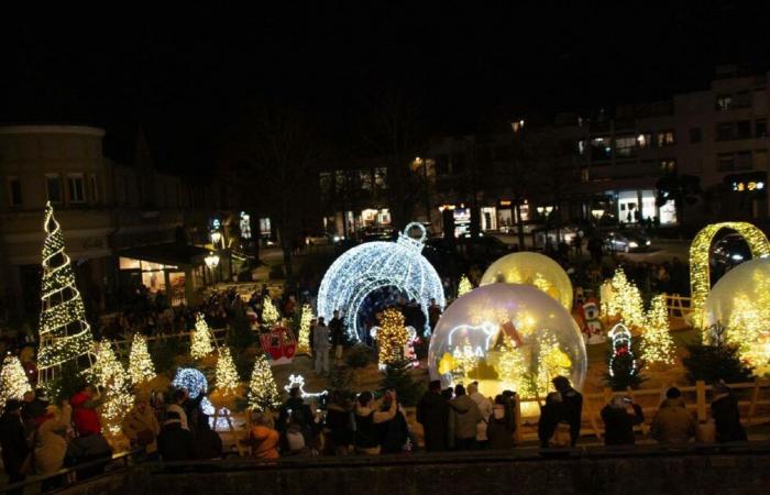 In Dinan, what is the outcome for the Village des Bulles after the holidays?