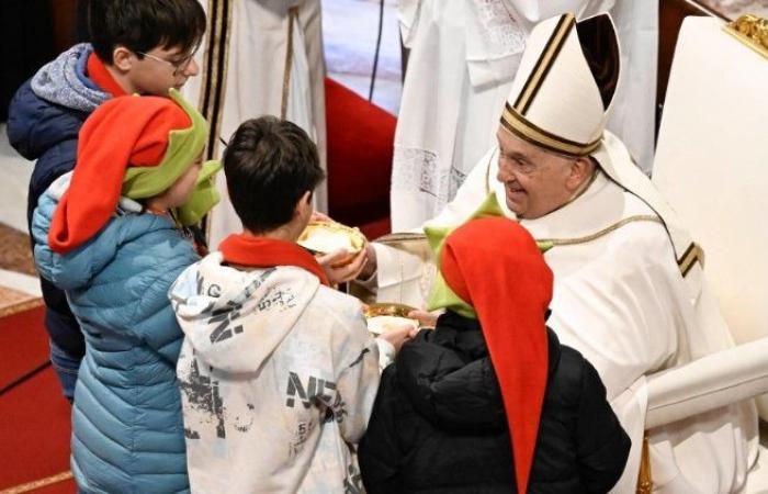 Epiphany: Pope urges to be “lights that point to God”