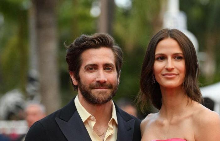 Pathetic ? Jake Gyllenhaal appears alongside his partner… 16 years younger than him