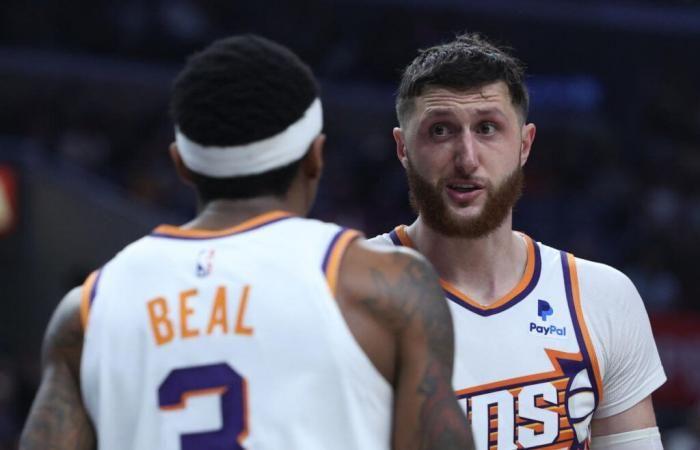 Suns reportedly bench Bradley Beal, Jusuf Nurkić amid brutal slide