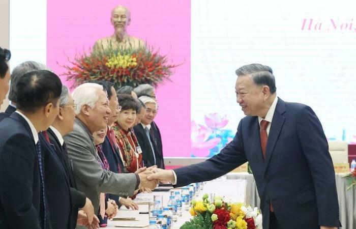 Intellectuals and scientists represent the core of Vietnam’s sustainable development