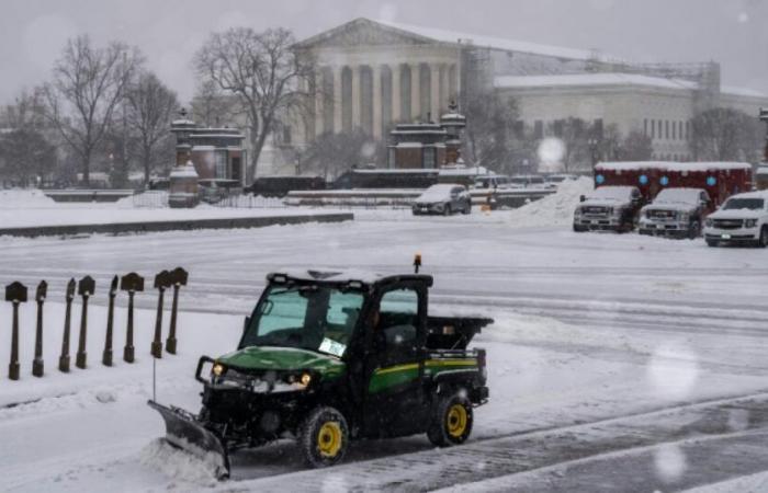 Winter storm in the central and eastern United States, Washington under the snow: News