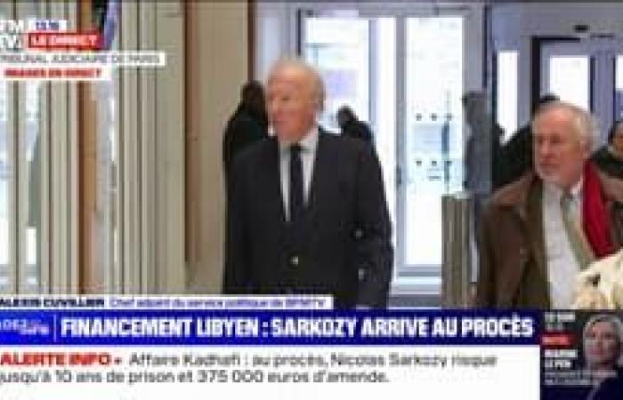 the arrival of Nicolas Sarkozy, former President of the Republic, at the Paris judicial court