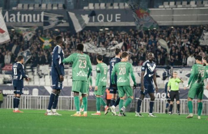 Laurent Brun reveals why the Locminé goalkeeper fell to the ground several times against the Girondins