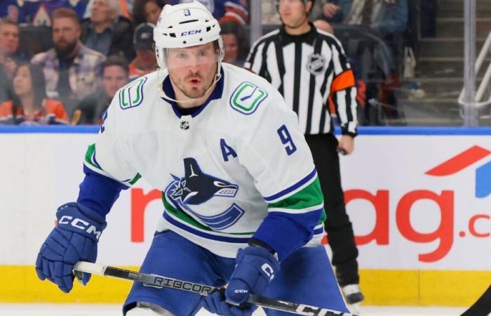 NHL: The Montreal Canadiens face the Vancouver Canucks