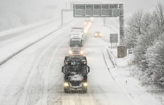 Heavy snow brings disruption across Europe, US braces for heavy snow