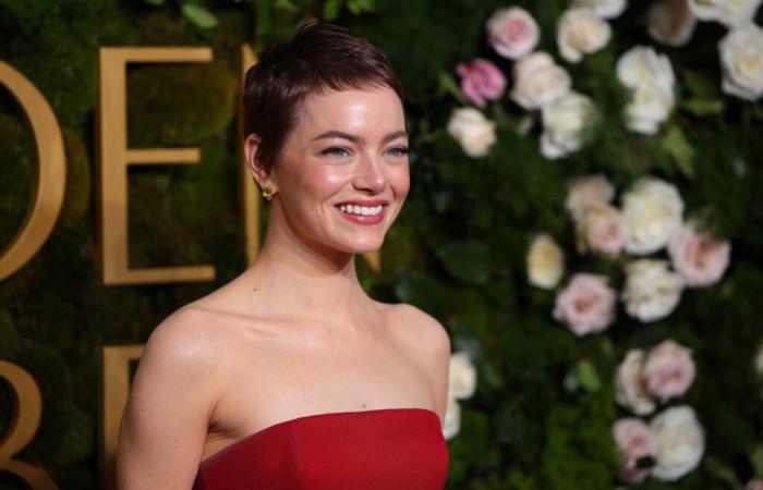 the actress reveals her Pixie cut at the Golden Globes