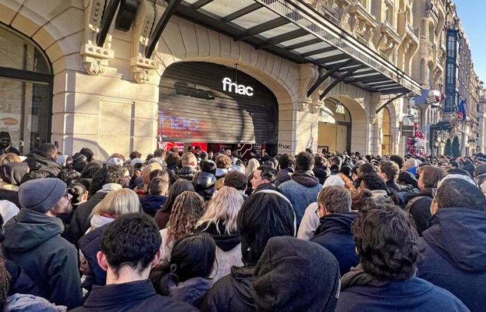 Fnac on the Champs-Élysées closes earlier than expected amid chaos