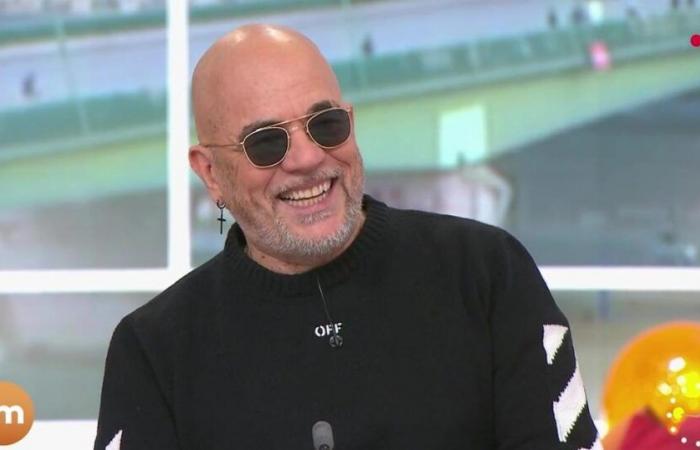 Pascal Obispo welcomed into Télématin by a bug, Flavie Flament and Julien Arnaud laughing: “It’s off to a good start!”