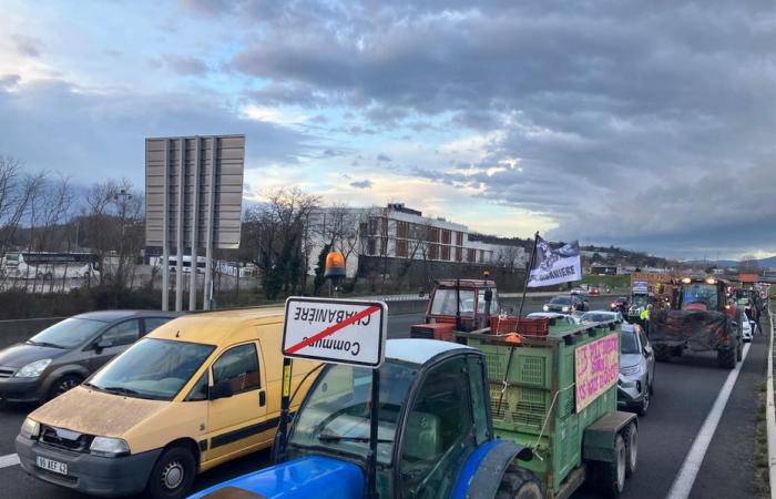 VIDEOS. “We were taken for idiots”, Rhône farmers block the southern entrances to Lyon