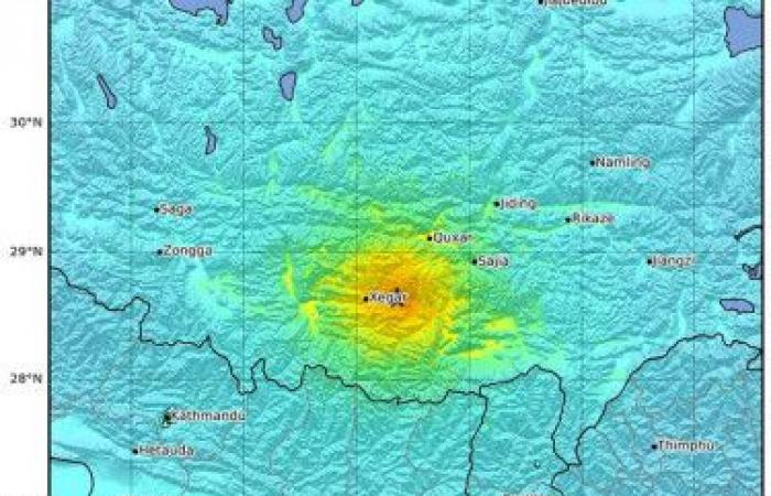 A violent earthquake shakes Tibet and Nepal