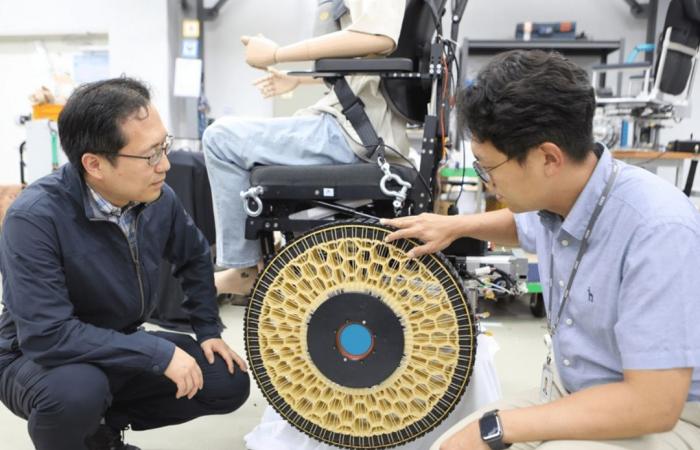 This revolutionary invention from South Korea could transform the lives of wheelchair users by 180°