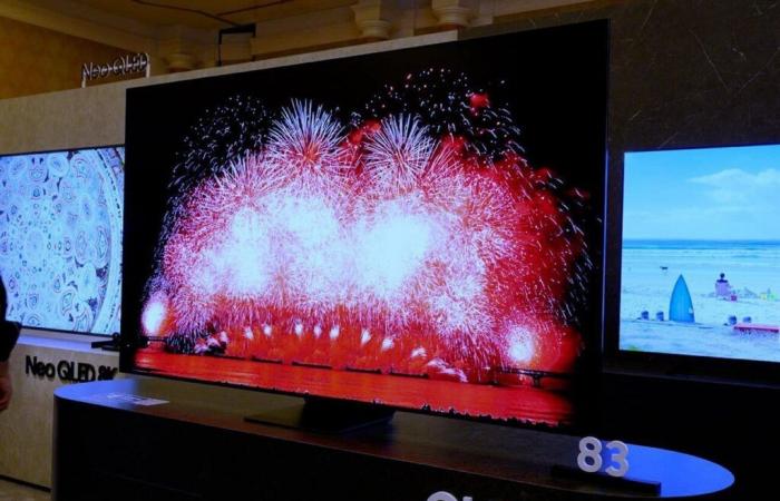 high-end QD-OLED, ultra-bright and even smarter