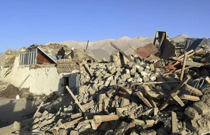 In Tibet, a powerful earthquake killed at least 95 people and injured 130 (new report)