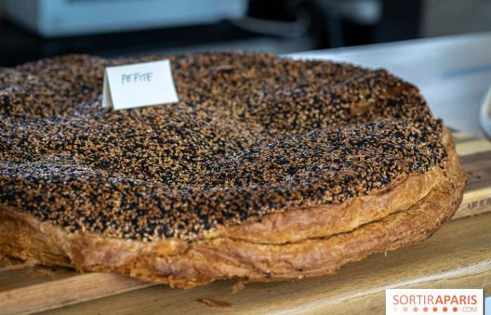 The artisanal galettes des rois from Pépite Boulangerie in the 11th: Frangipane and Black Sesame