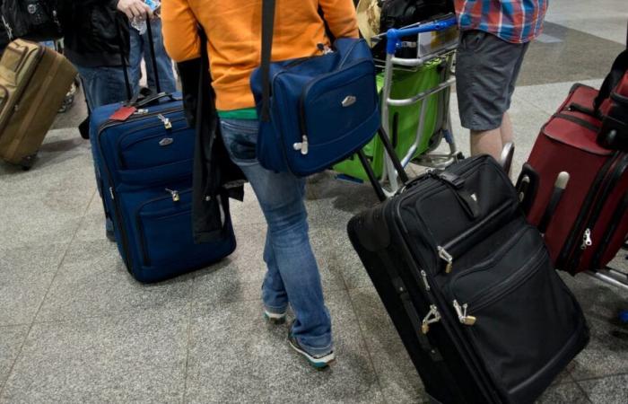 This online bank offers a $40 refund on your baggage fees