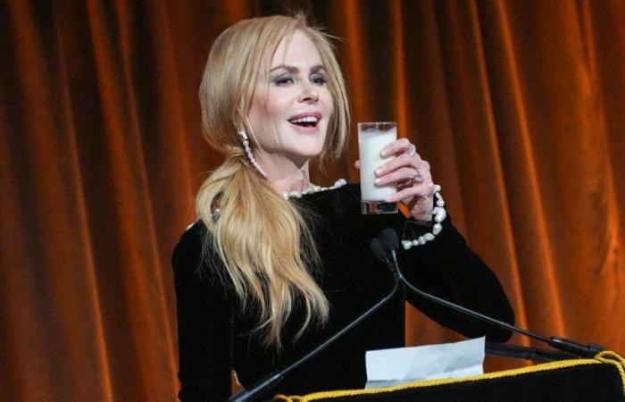 Award-winning for “Babygirl”, Nicole Kidman drank a glass of milk on stage when receiving her award