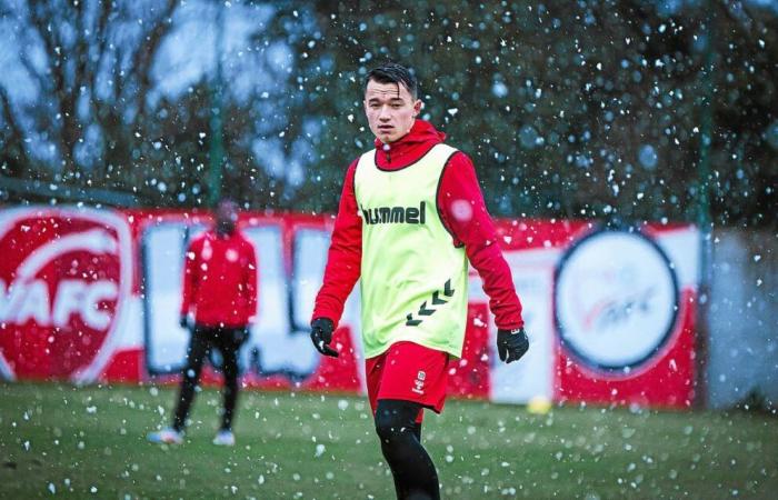 “At the first opportunity, I quickly wanted to go and play,” exclaims Axel Camblan, freshly loaned to Valenciennes