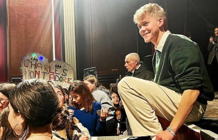 Charles, candidate for the Star Academy, enjoys a walkabout in Pléneuf-Val-André [En images]