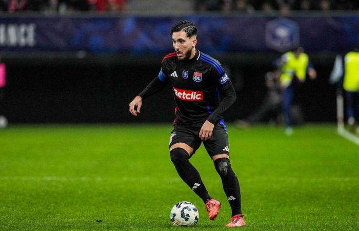 OL: Thiago Almada arrives, Rayan Cherki empties his locker