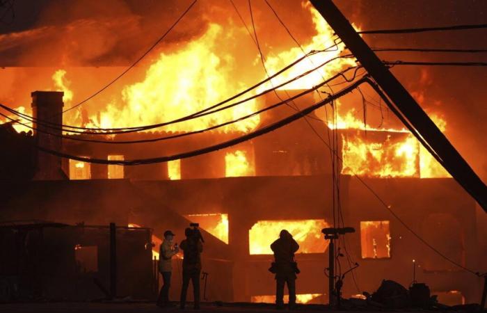 how to explain the violence of the fires affecting Los Angeles in the United States?