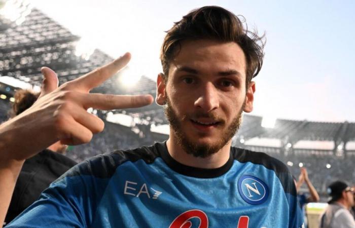 why Napoli are ready to let go of Khvicha Kvaratskhelia in January