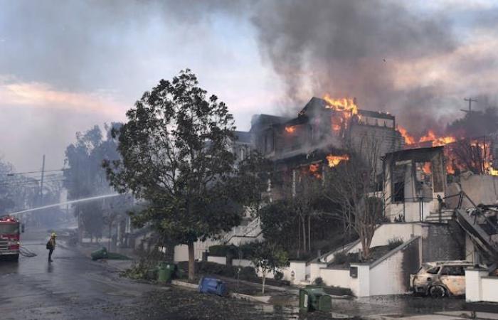 How desert winds are fueling the fires ravaging Southern California