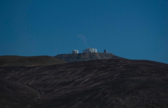 green hydrogen megaproject threatens sky viewing in the Atacama Desert