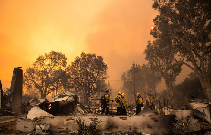 7 blazes rip through LA as satellite captures destruction