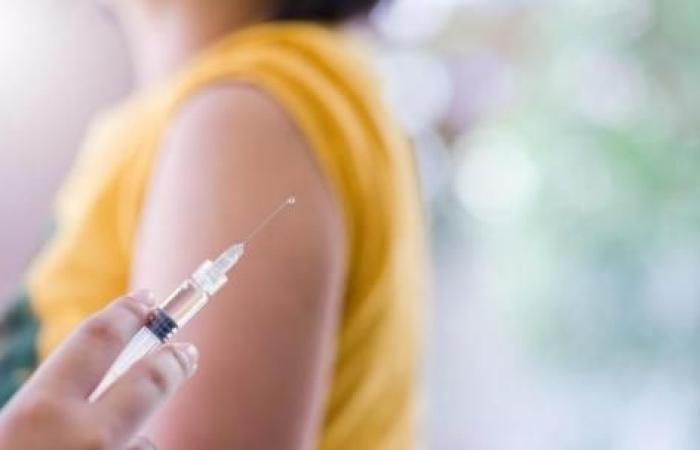 a cumulative delay of 2 million unvaccinated people aged 20-26