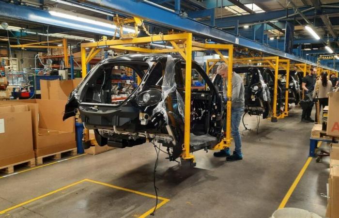 Ligier, the license-free car manufacturer, will eliminate almost all jobs at the Montaigu site in Vendée