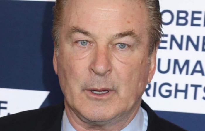 “Rust”: Alec Baldwin sues prosecutors in his trial