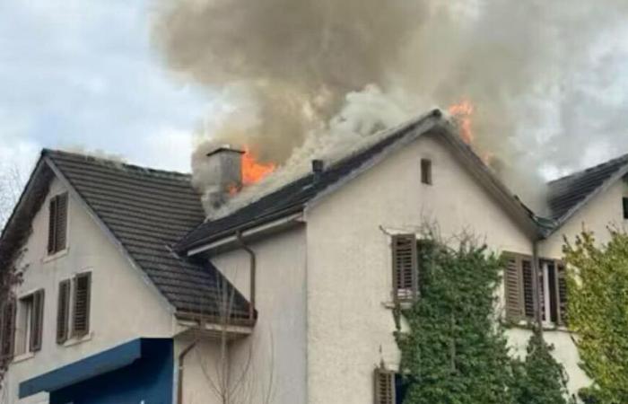 Fire in Bülach causes heavy smoke