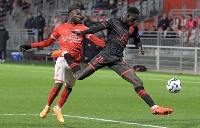 Nîmes Olympique: after the defeat (1-2) at the end of the match against the leader, Nancy, the notes of the Crocos