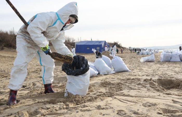 REPORTING. War in Ukraine: two Russian tankers sink in the Black Sea… “The authorities are concerned about the war, not the oil spills”