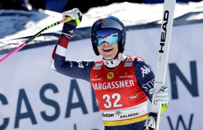 Lindsey Vonn at high speed for her first downhill in six years (World Cup)