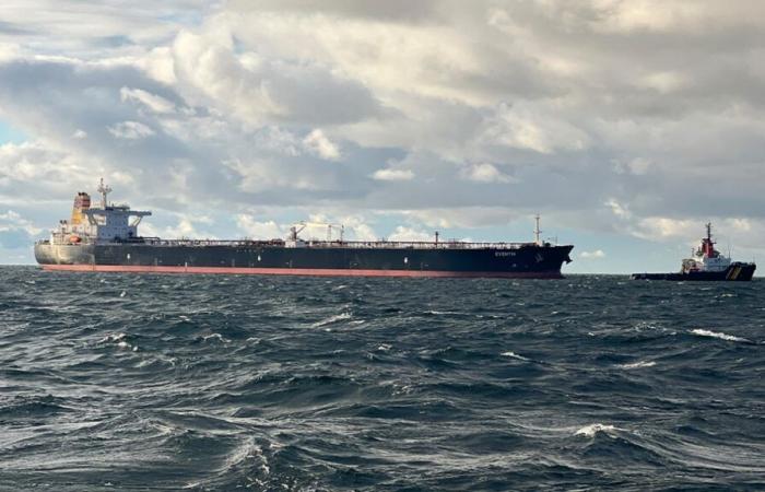 An oil tanker in “distress” in the Baltic Sea sparks fears of an oil spill: is it part of the “Russian ghost fleet”?