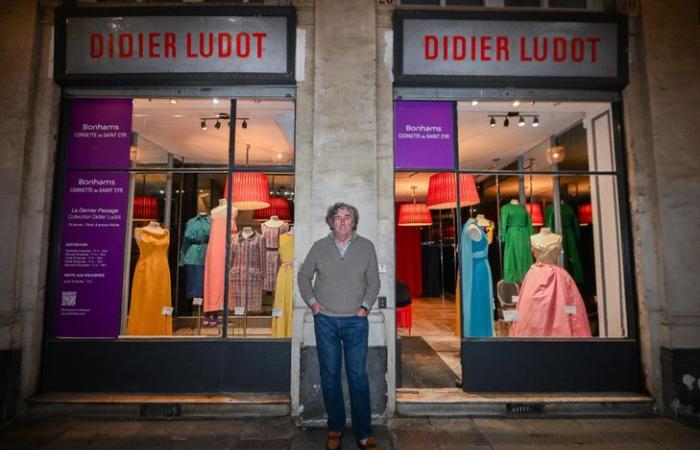 In Paris, the “fashion antique dealer” Didier Ludot retires