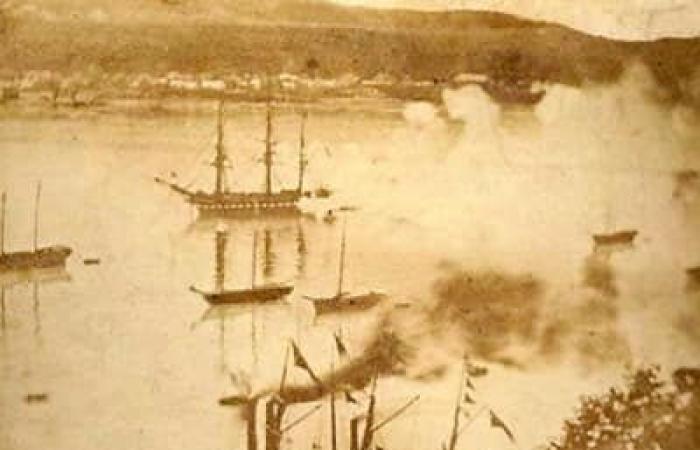 This ship reestablished the bridges between abandoned New France and the motherland