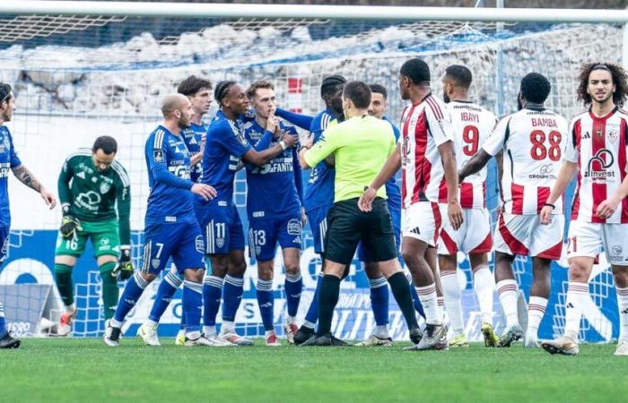 Bastia humiliates a ten-man Ajaccio in the Corsican derby