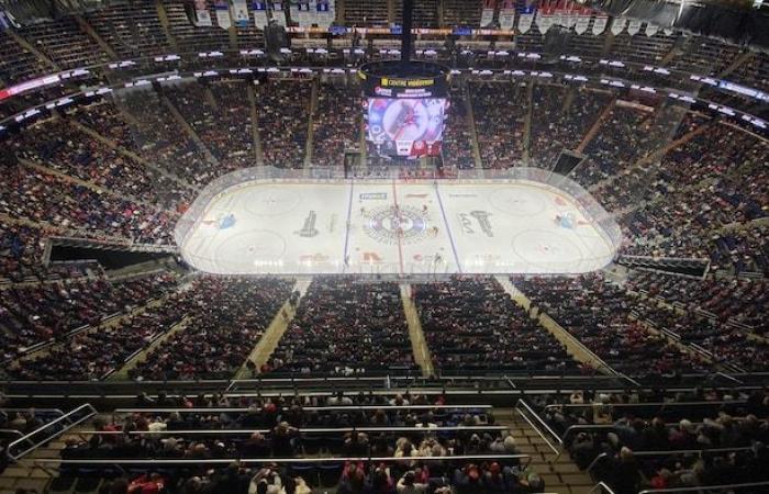 An almost full house for women’s hockey in Quebec