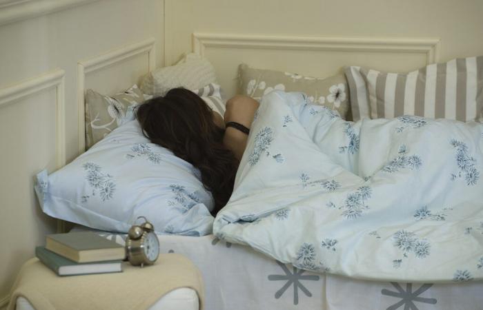 This “mind walking” tip can help you get to sleep faster