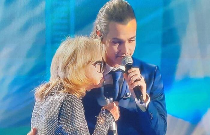 Valerio Scanu at Now or Never, Rita Pavone gets the words of the song wrong/ Web: “Embarrassing duet”