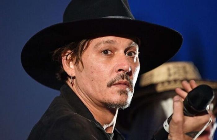 An online scam uses the identity of Johnny Depp, the actor rants and warns his fans