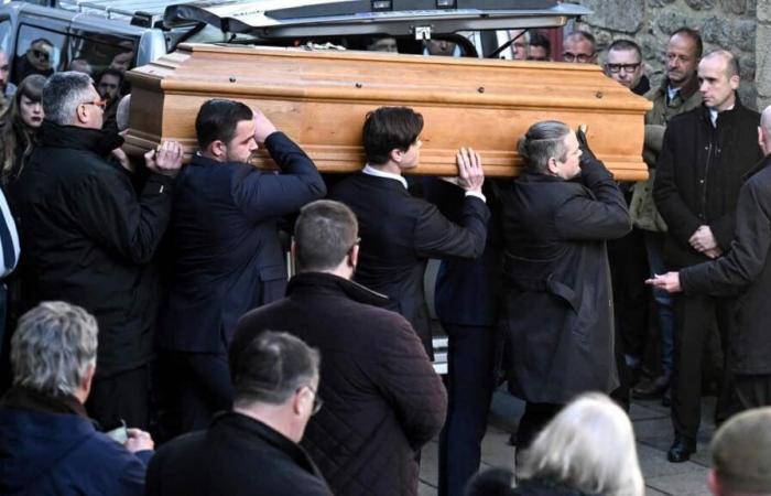 Funeral of Jean-Marie Le Pen begins in France